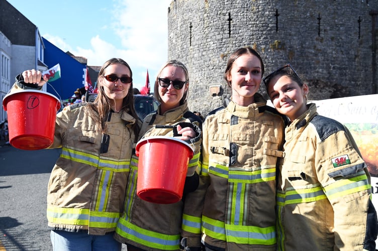 Tenby carnival 26