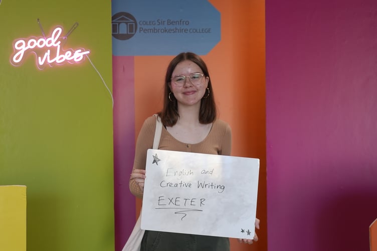 Lottie Murray - University of Exeter, English and Creative Writing