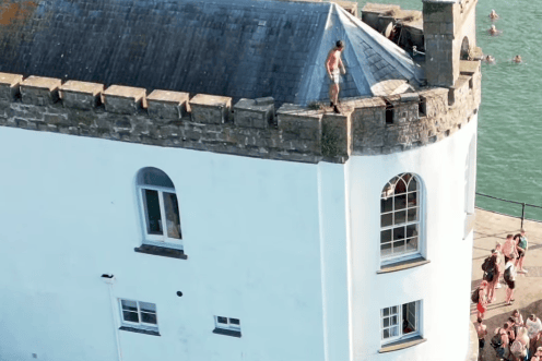 Tenby tombstoning