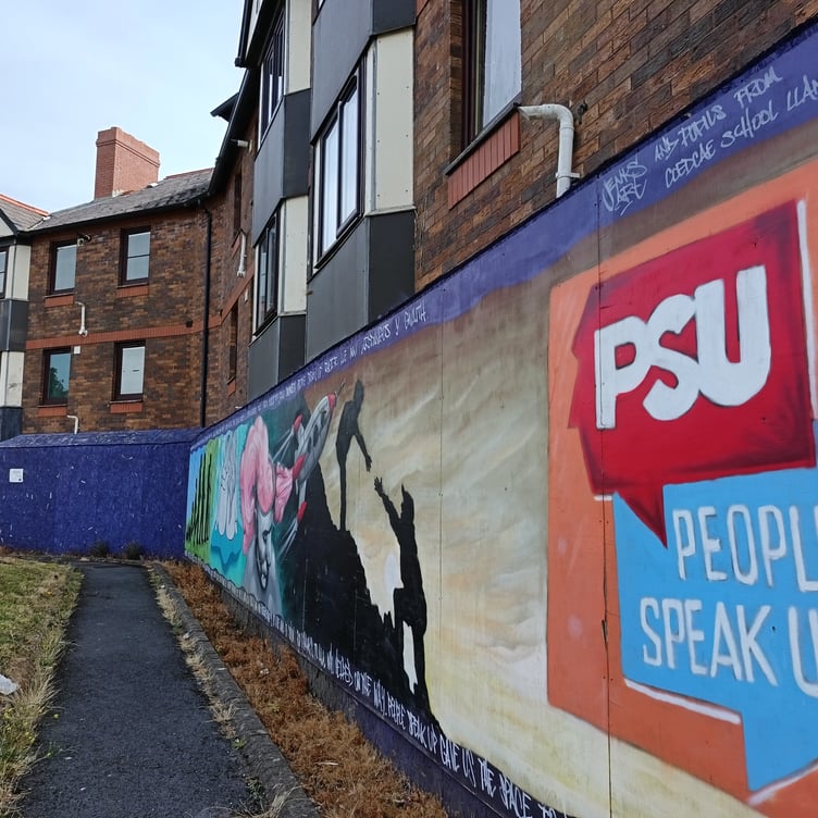 Board mural on the old housing block on Clos Sant Paul, Llanelli (pic Richard Youle and free for use for wire partners)