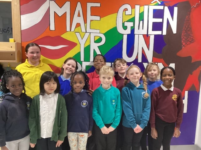 Estyn praises Welsh language immersion in Carmarthenshire