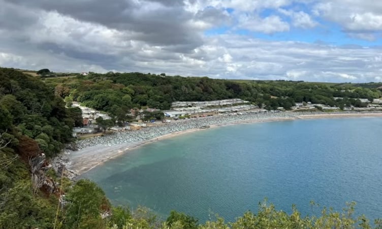 Lydstep beach village