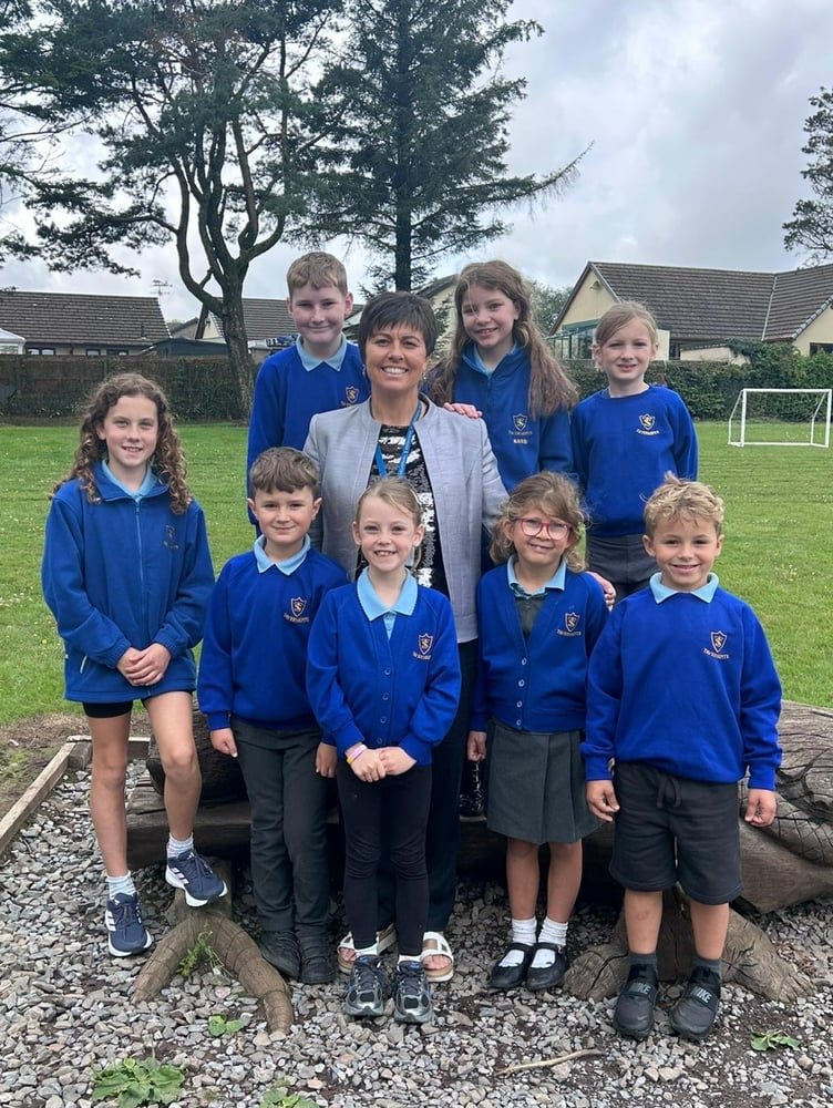 Mrs Sarah Arthur with pupils from Tavernspite School
