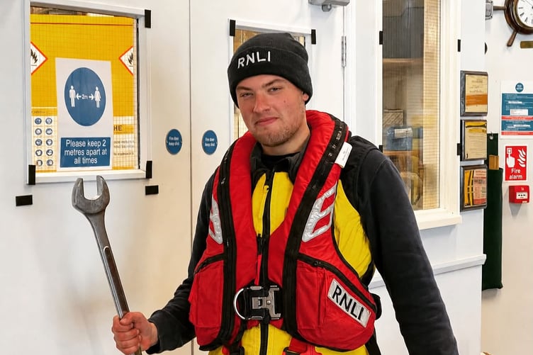 An Angle RNLI Lifeboat volunteer has been recognised for 10 years of service. Deputy Coxswain and Mechanic Thomas Kehoe was honoured during the station’s monthly Operations Team meeting on September 3.