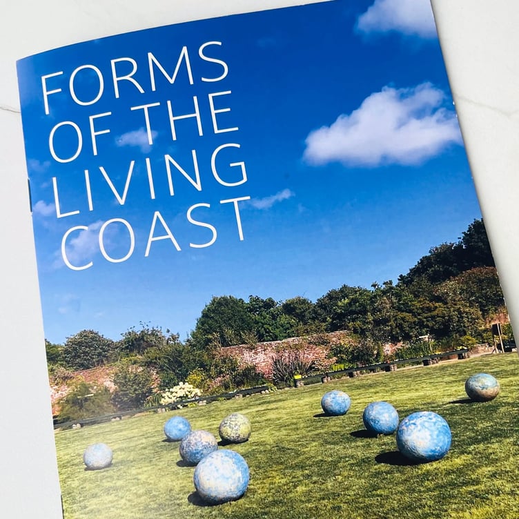As part of her ‘Forms of the Living Coast’ project, Isobel Kidd created a ‘Sea Egg’ installation at Stackpole Walled Garden which was on display during August.