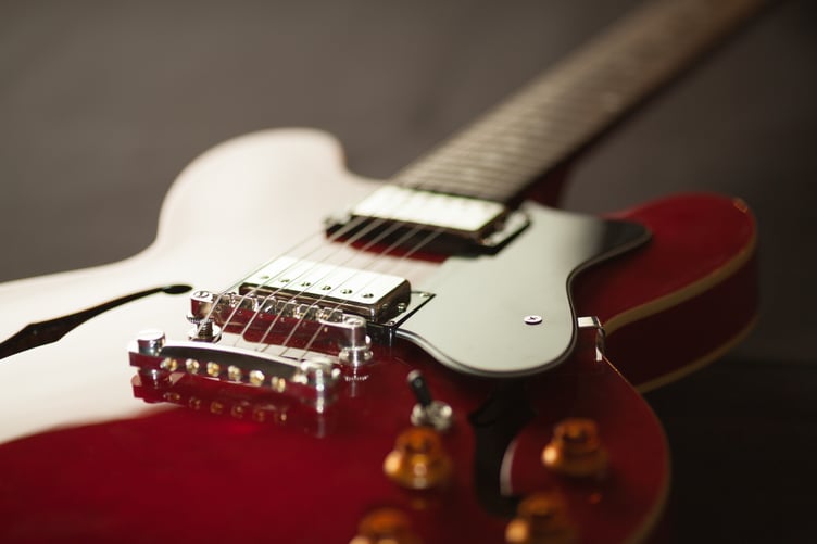 Electric guitar, 335, vintage, blues, rock