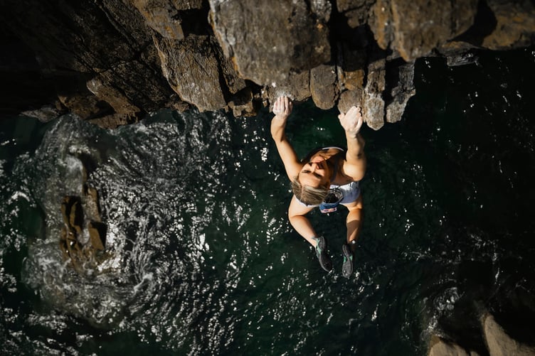 Shauna Coxsey climbs the deep-water solo route Olympiad in Pembrokeshire, Wales on August 22, 2026. // Jessica Glassberg / Red Bull Content Pool // SI202609090013 // Usage for editorial use only //