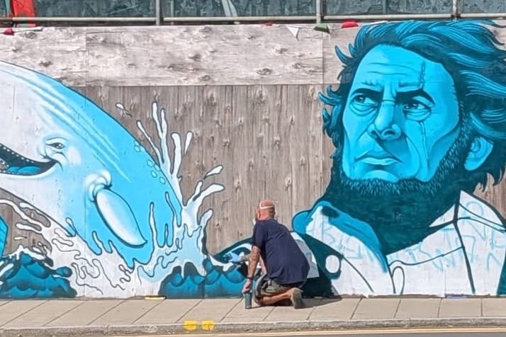 Pembrokeshire artist - Lloyd the Graffiti has been in the heart of Fishguard creating this incredible new piece of street art inspired by Moby Dick