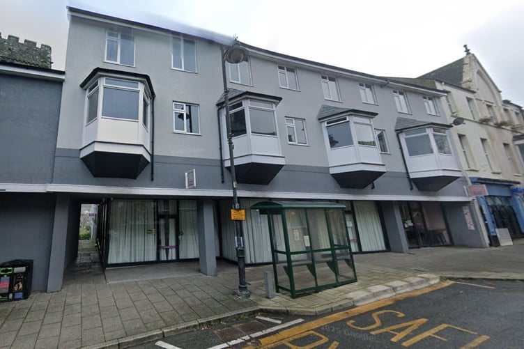 The Northgate Ltd, through agent Edgeplan Limited, is seeking permission from Pembrokeshire County Council for a partial change of use of the lower ground floor of 6-10 Main Street, Pembroke, from a spa treatment centre used for previous holiday lets to one open to the general public.