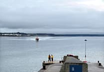 Tenby RNLI assists casualty from Caldey Island