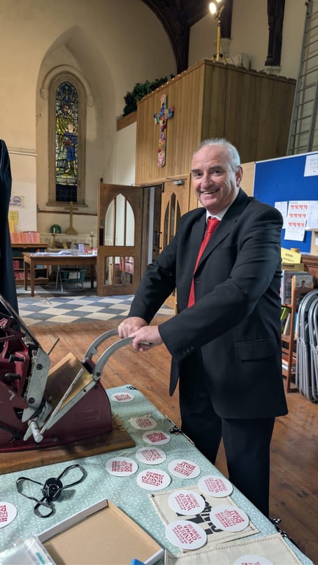 Cllr Thomas Tudor at printmaking event