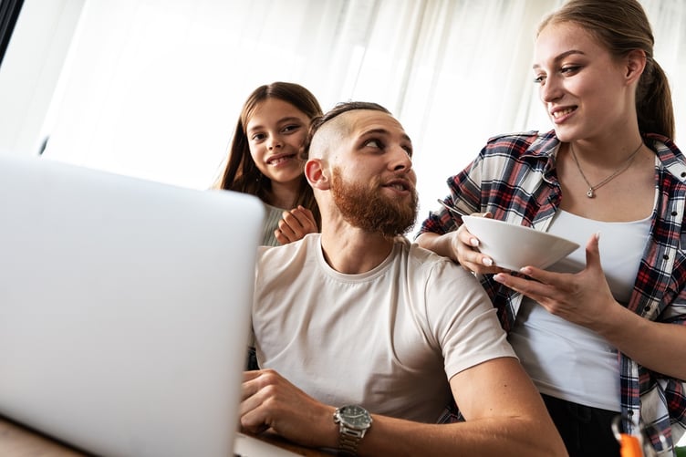 Family at laptop