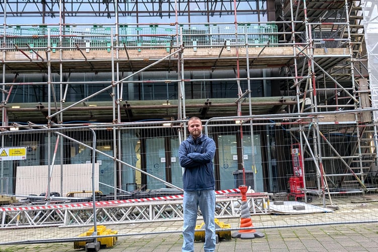 Community campaigner Scott Bayes will present the petition to Carmarthenshire County Council’s Homes and Regeneration Scrutiny Committee on Thursday, November 12 at 10am at County Hall. The meeting is scheduled to be streamed online.