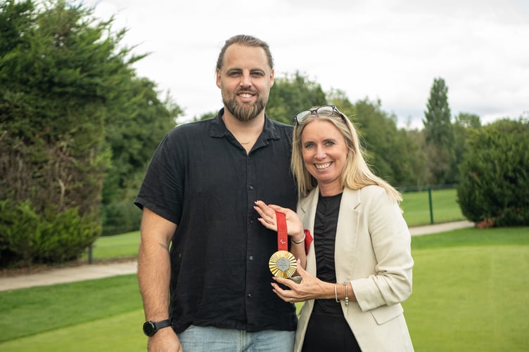 Paralympian Matt Bush with Wales Golf's Hannah McAllister
