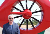 Darren Briggs treks Sahara for Wales Air Ambulance
