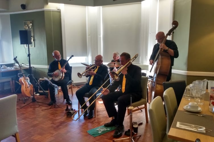 Dixieland and swing classics from the Vic Partridge Quintet at the Clarence House Hotel, Tenby.
