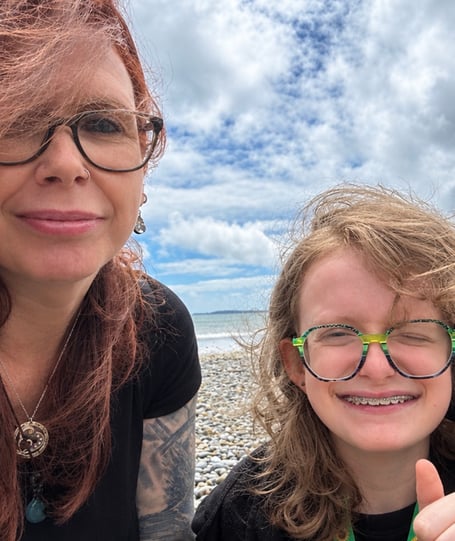 Baby loss support founder and full-time carer Georgina Horton-Jones with her youngest daughter, who will be tackling the 4K Starlight Walk together this December on crutches and wheels.